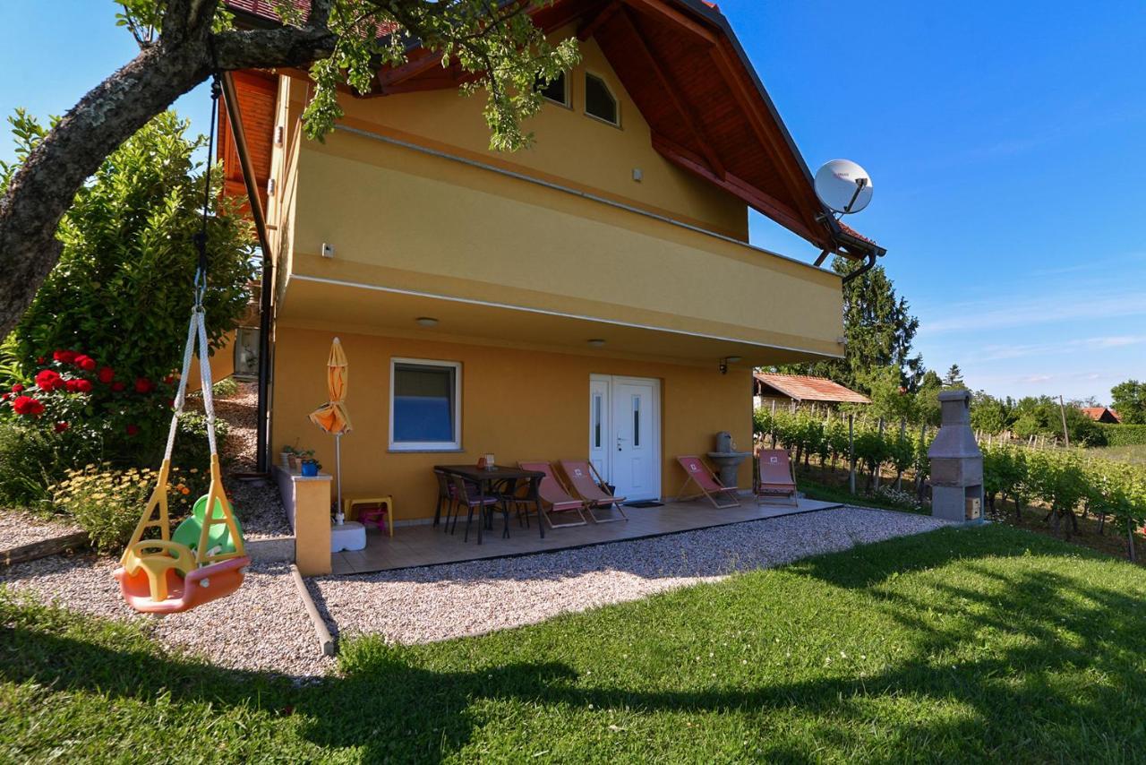 Apartments Vinska Trta Catez ob Savi Exteriér fotografie